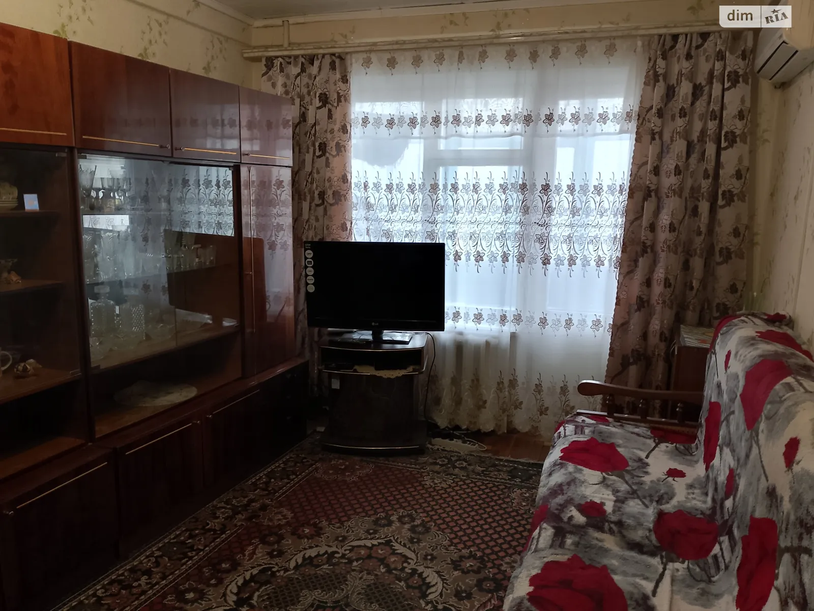 1-комнатная квартира 35 кв. м в Запорожье, ул. Василия Сергиенко - фото 1