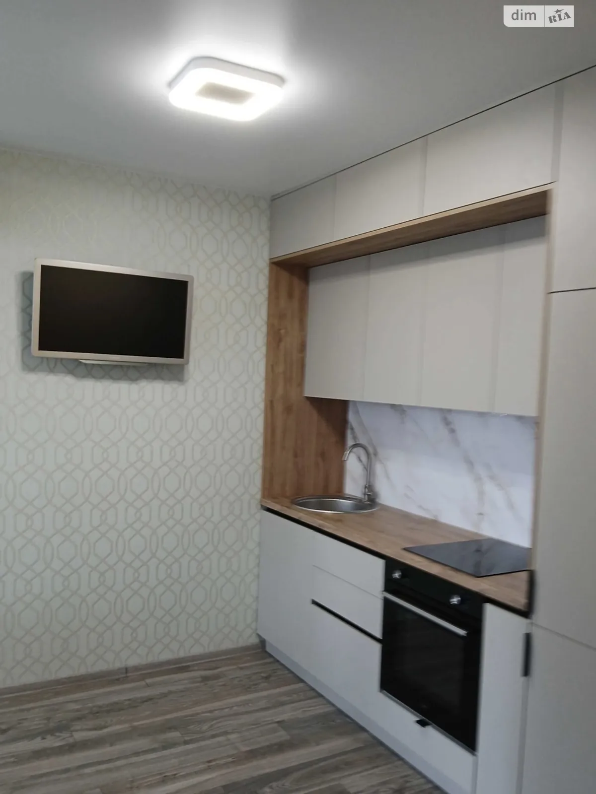 Продається 1-кімнатна квартира 42 кв. м у Києві, вул. Івана Виговського(Маршала Гречка), 42 - фото 1