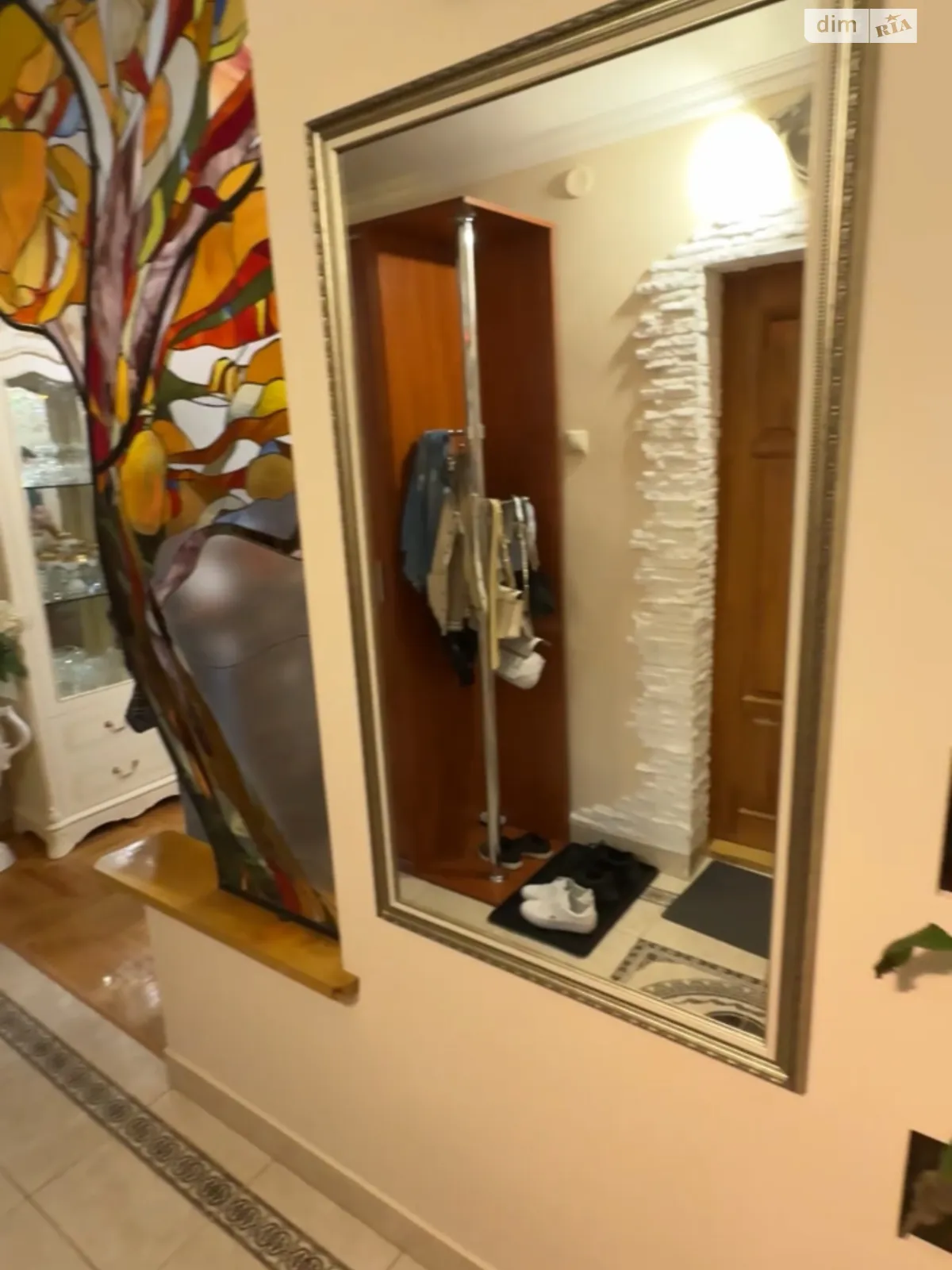 Продается 3-комнатная квартира 70 кв. м в Ужгороде, ул. Владимирская, 63А - фото 1