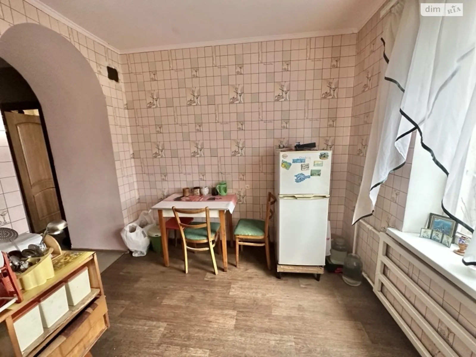 Продается 1-комнатная квартира 40 кв. м в Днепре, ул. Янтарная - фото 1