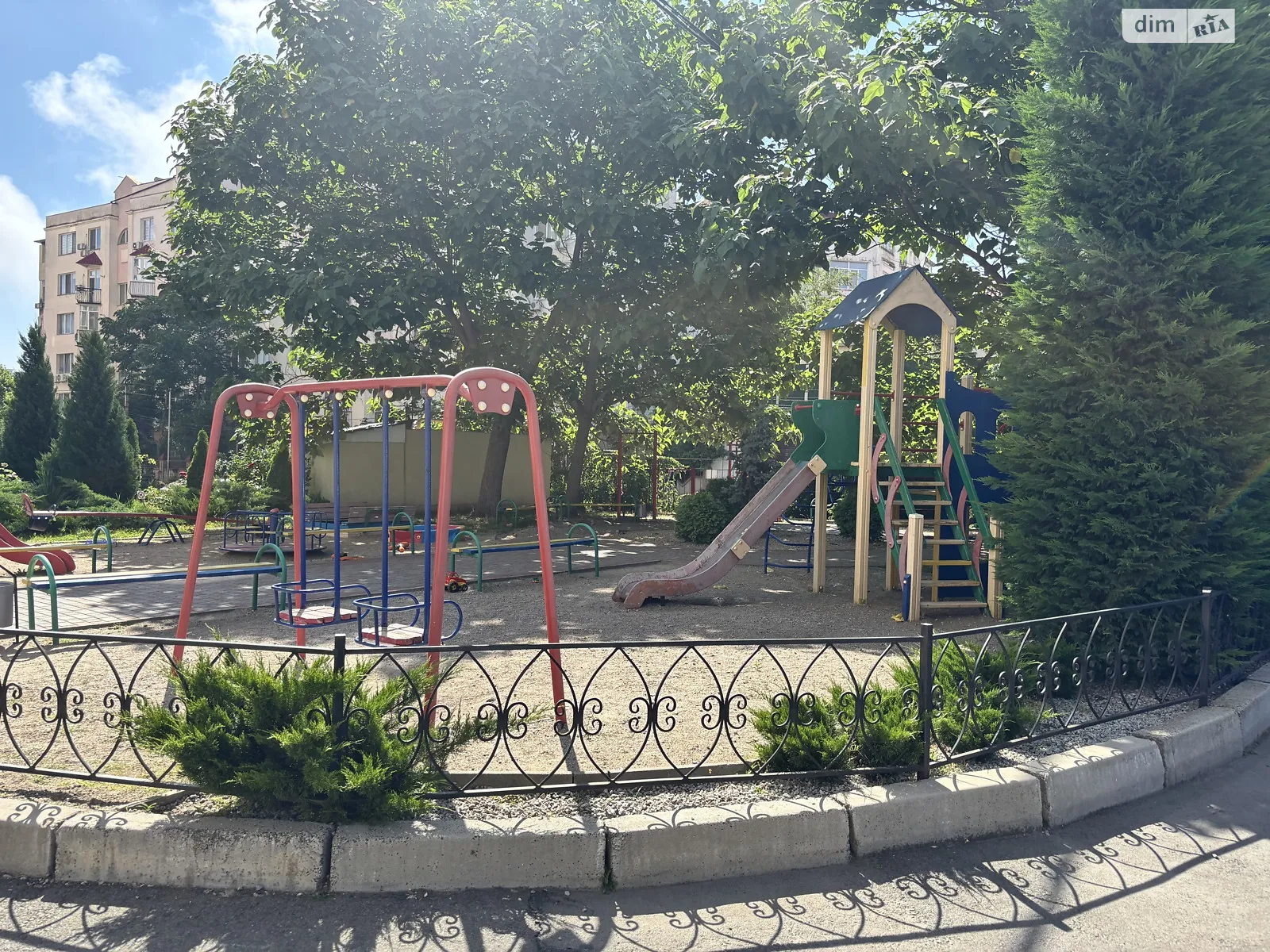 Продается 3-комнатная квартира 162 кв. м в Одессе, ул. Педагогическая - фото 1