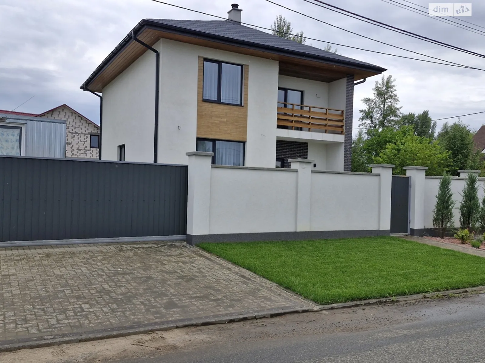 Продається будинок 2 поверховий 130 кв. м з садом, цена: 210000 $ - фото 1