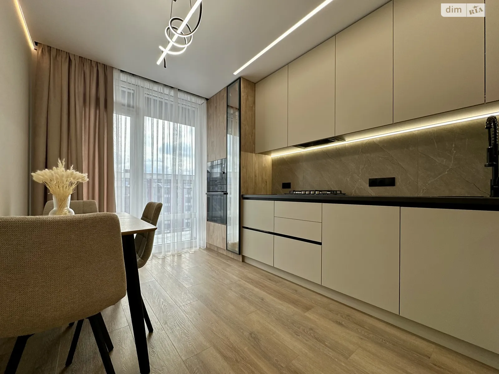 Продается 1-комнатная квартира 42 кв. м в Ивано-Франковске, цена: 79999 $ - фото 1