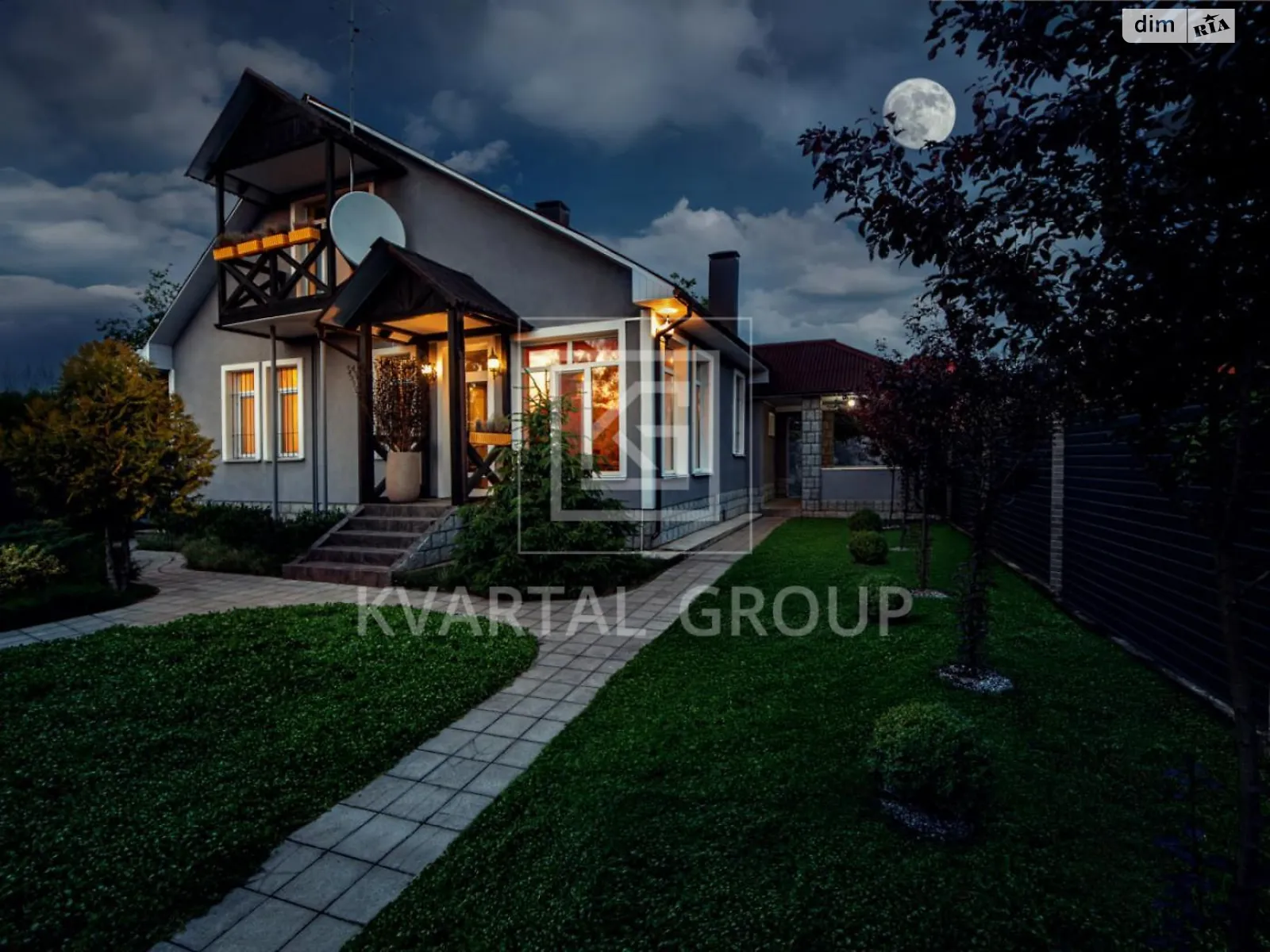 Продается дом на 2 этажа 180 кв. м с баней/сауной, цена: 220000 $ - фото 1