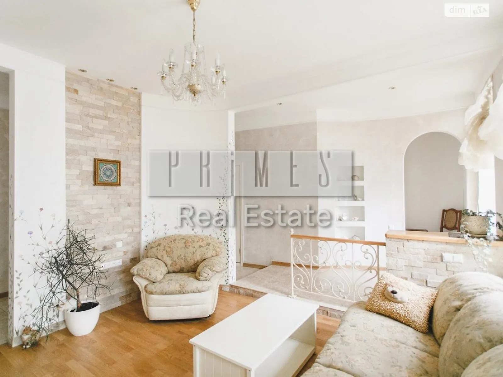 Продається 4-кімнатна квартира 90 кв. м у Києві, вул. Олеся Гончара, 24Б - фото 1