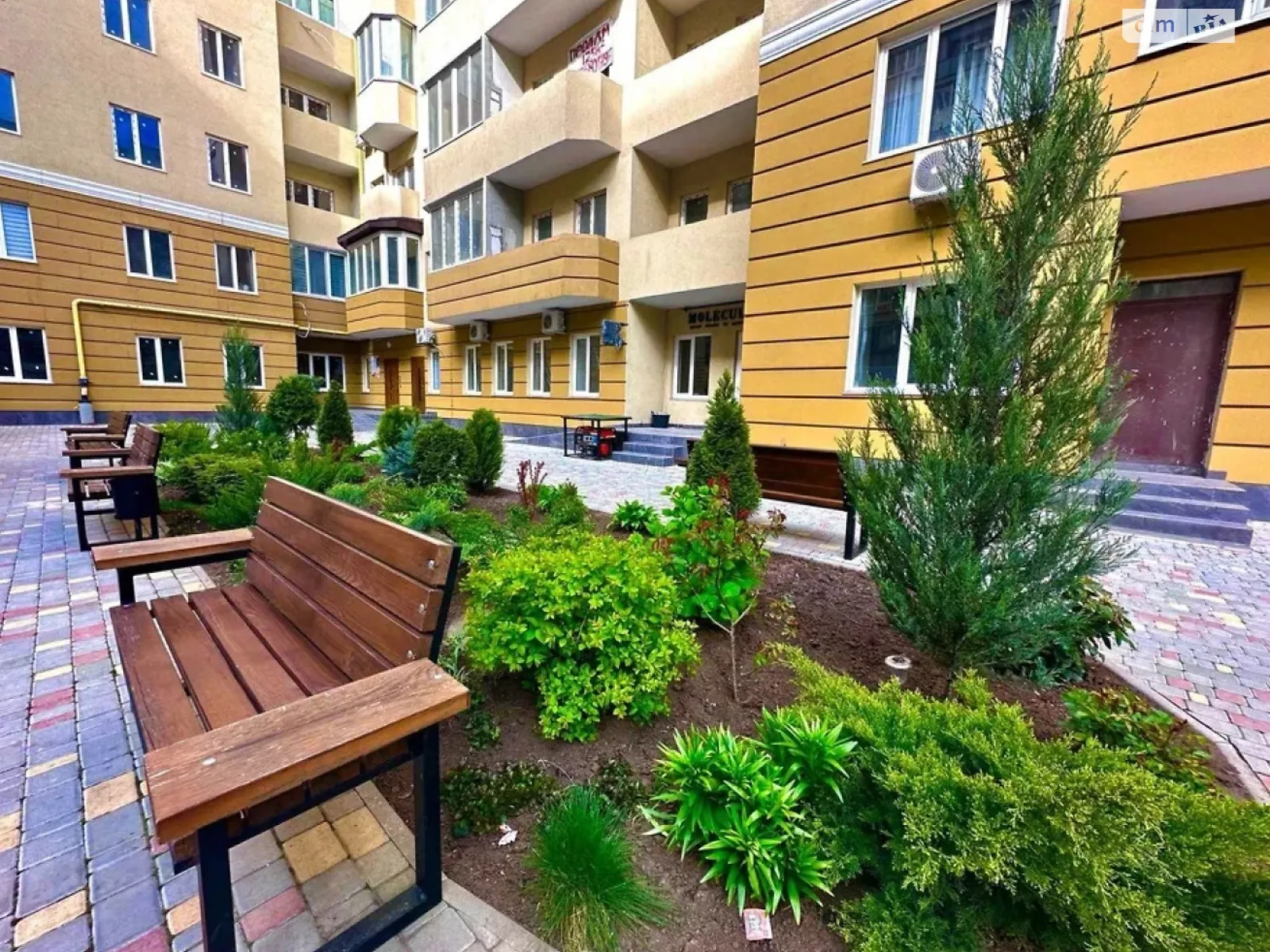 Продається 2-кімнатна квартира 79 кв. м у Одесі, вул. Сонячна - фото 1