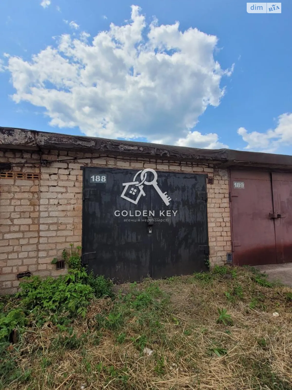Продається місце в гаражному кооперативі універсальний на 18 кв. м, цена: 2500 $ - фото 1