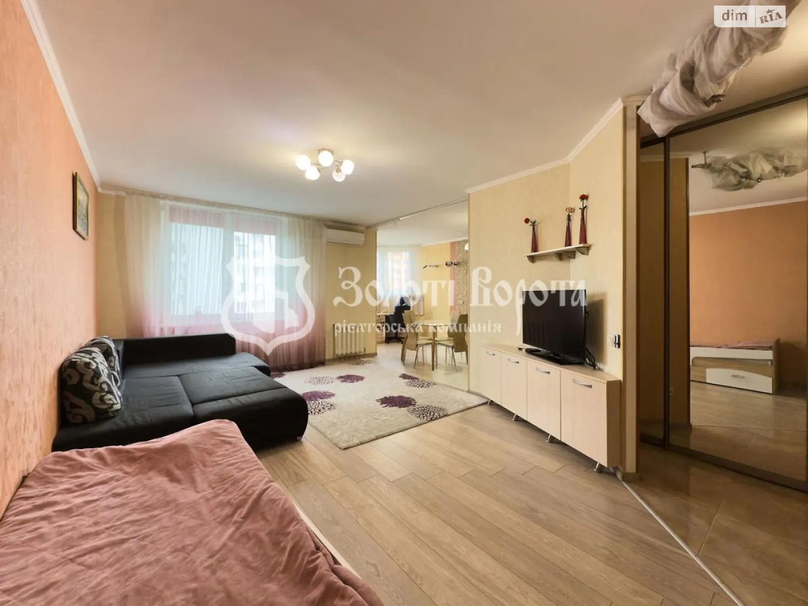 Продается 1-комнатная квартира 46.9 кв. м в Киеве, ул. Елены Пчилки, 6 - фото 1
