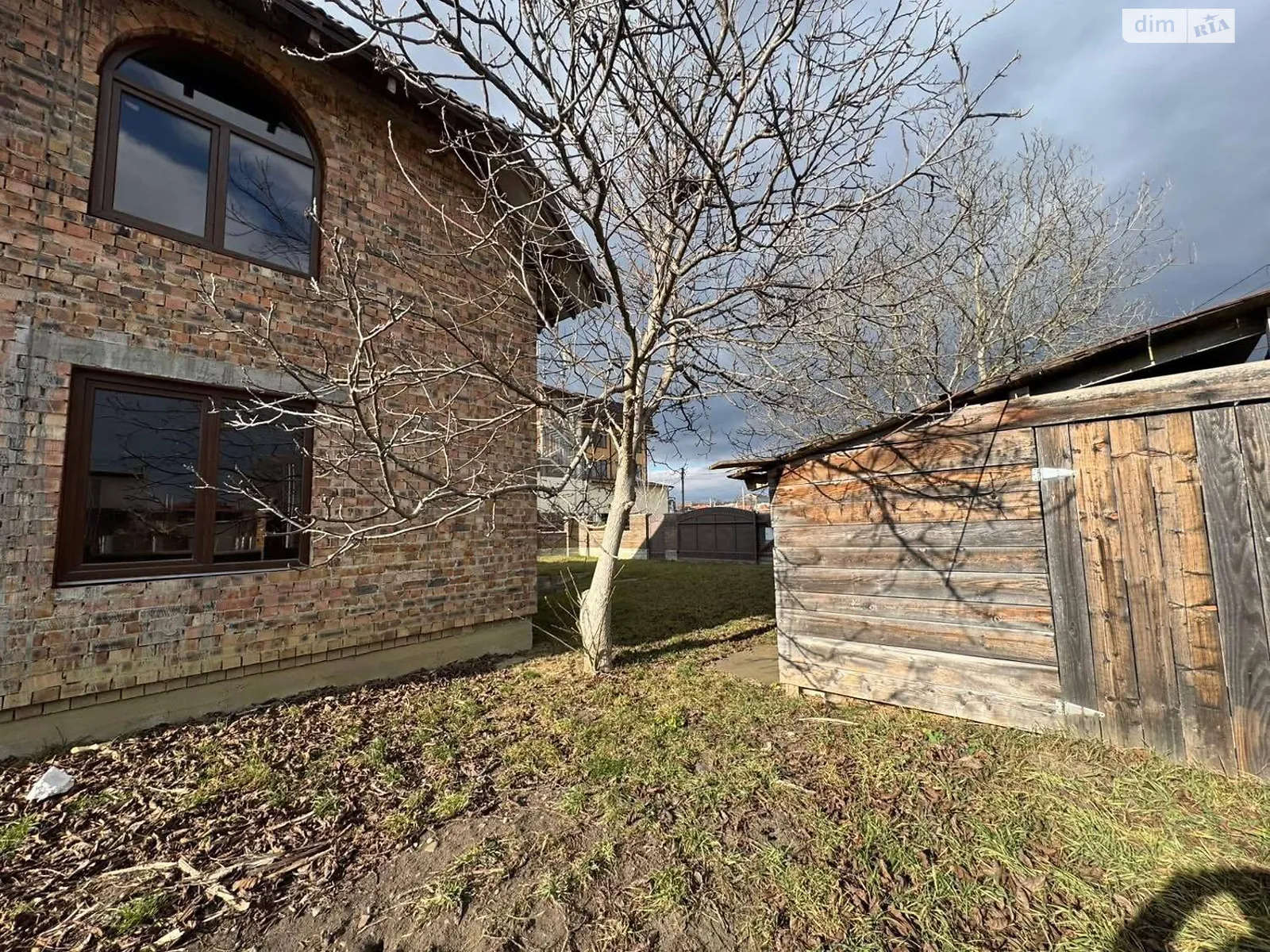Продается дом на 2 этажа 250 кв. м с мансардой, цена: 135000 $ - фото 1