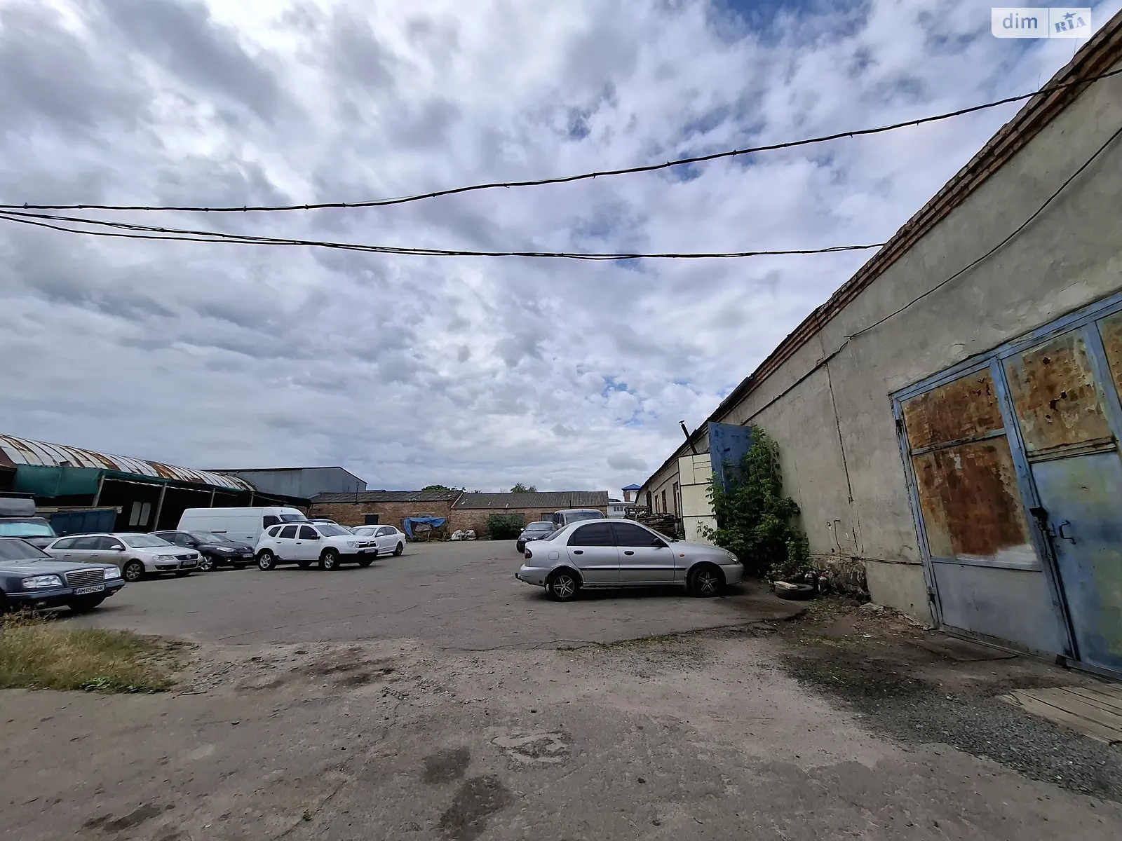Продається об'єкт сфери послуг 550 кв. м в 1-поверховій будівлі, цена: 450000 $ - фото 1