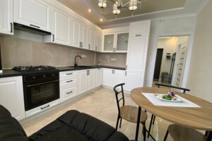 Продажа квартиры, Ивано-Франковск, р‑н. Арсенал, Сорохтея О. (Гастелло) улица, дом 41А, кв. 111