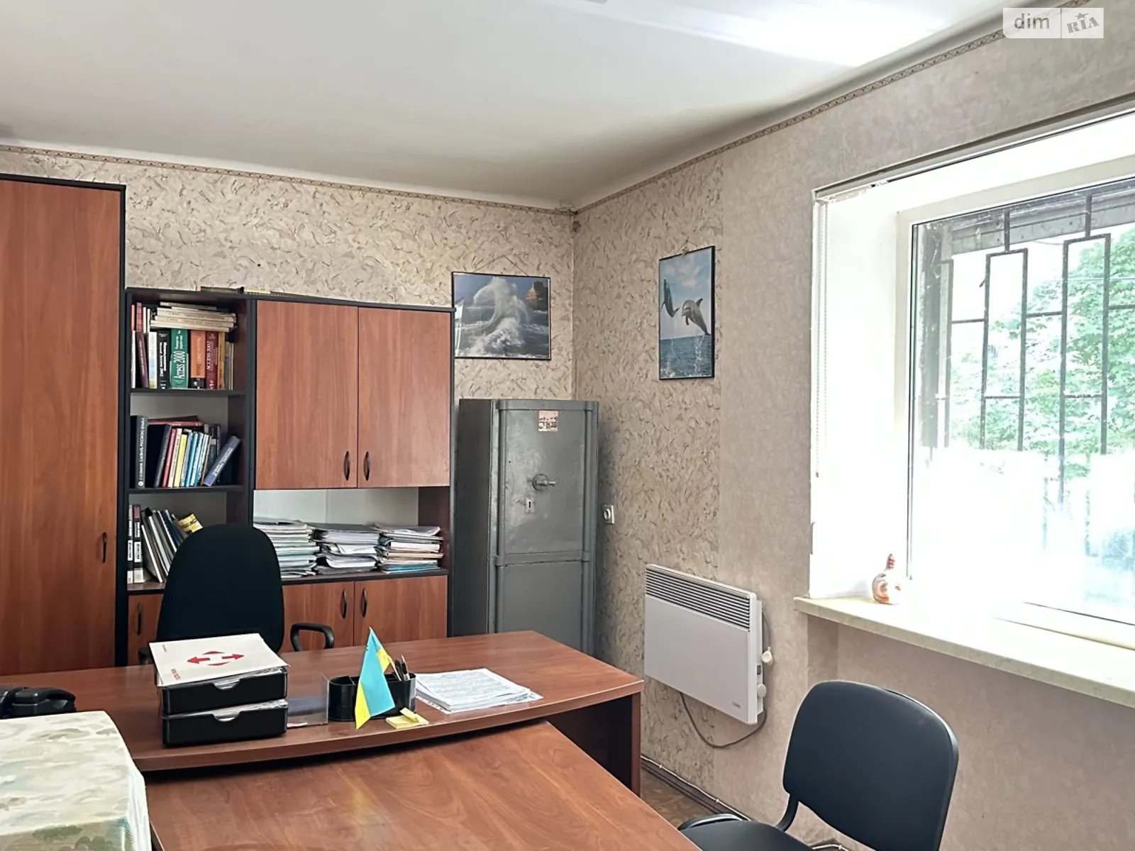 Продается офис 44.5 кв. м в бизнес-центре, цена: 35000 $ - фото 1