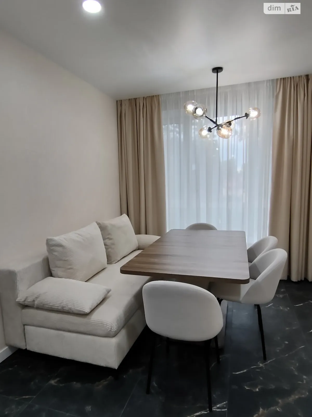 Продається 2-кімнатна квартира 61 кв. м у Ірпені, вул. Павленка, 58 - фото 1