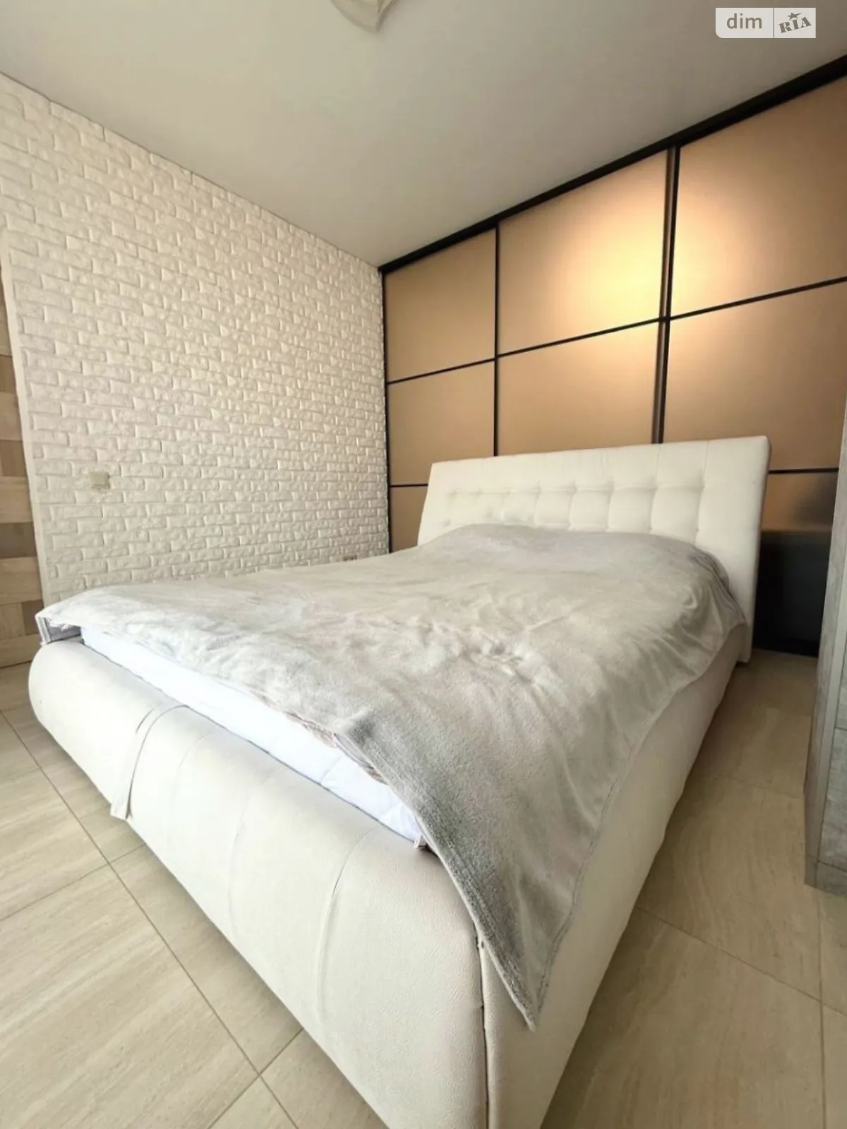 Продается 1-комнатная квартира 45 кв. м в Одессе, ул. Львовская, 15Б - фото 1