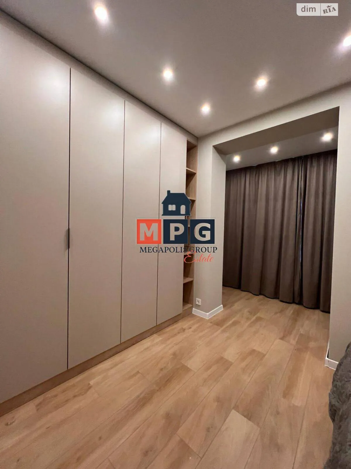 Продается 3-комнатная квартира 80 кв. м в Харькове, цена: 79900 $ - фото 1