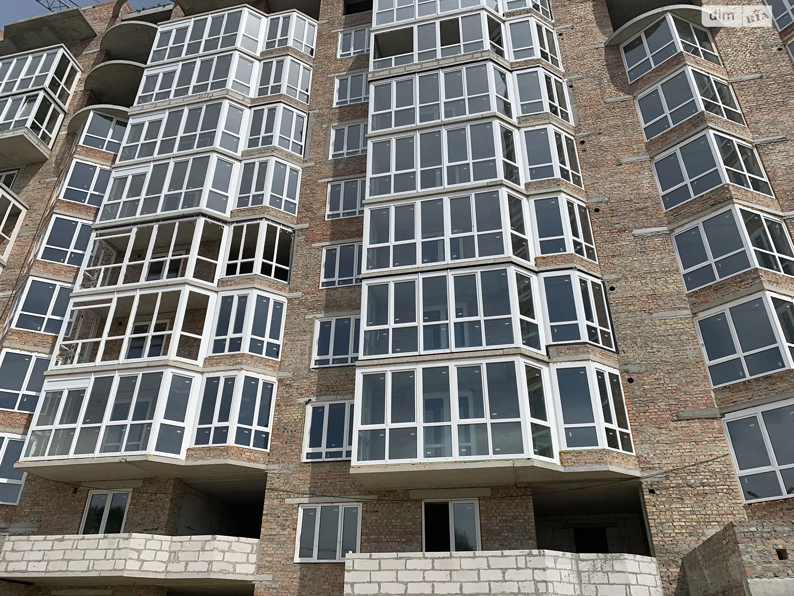 3-комнатная квартира 82 кв. м в Тернополе, ул. Глубокая - фото 1