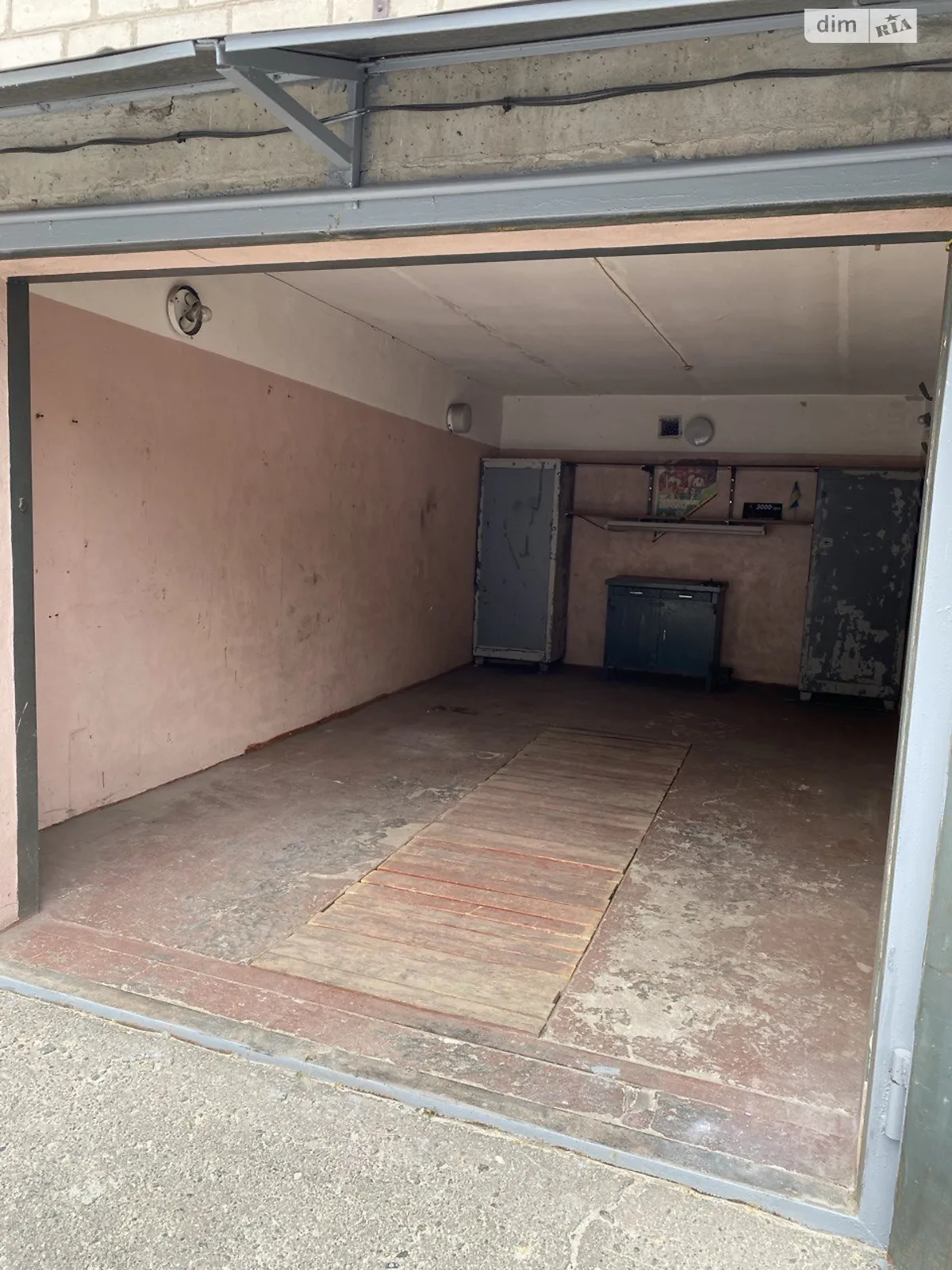 Продається окремий гараж під легкове авто на 19.8 кв. м, цена: 15000 $ - фото 1