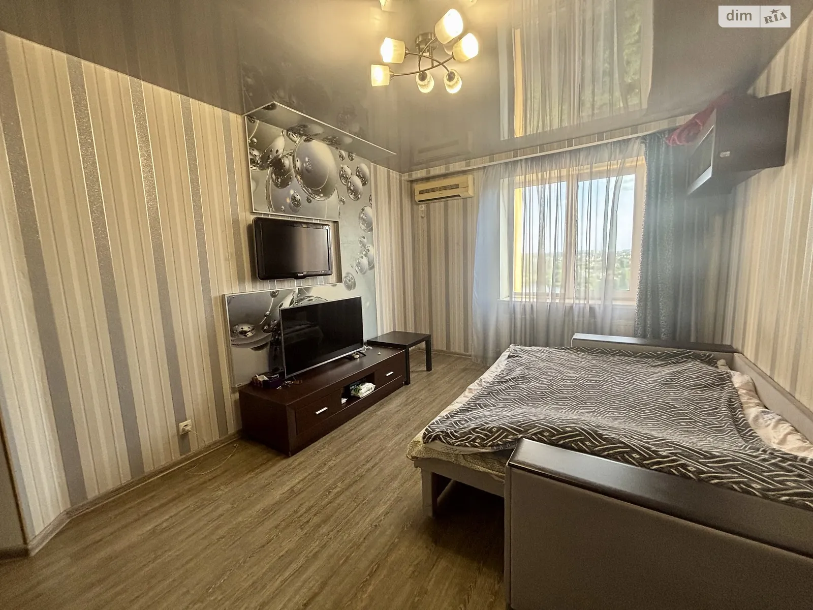 Продається 1-кімнатна квартира 40.3 кв. м у Петропавлівській Борщагівці, вул. Соборна(Леніна), 10Д - фото 1