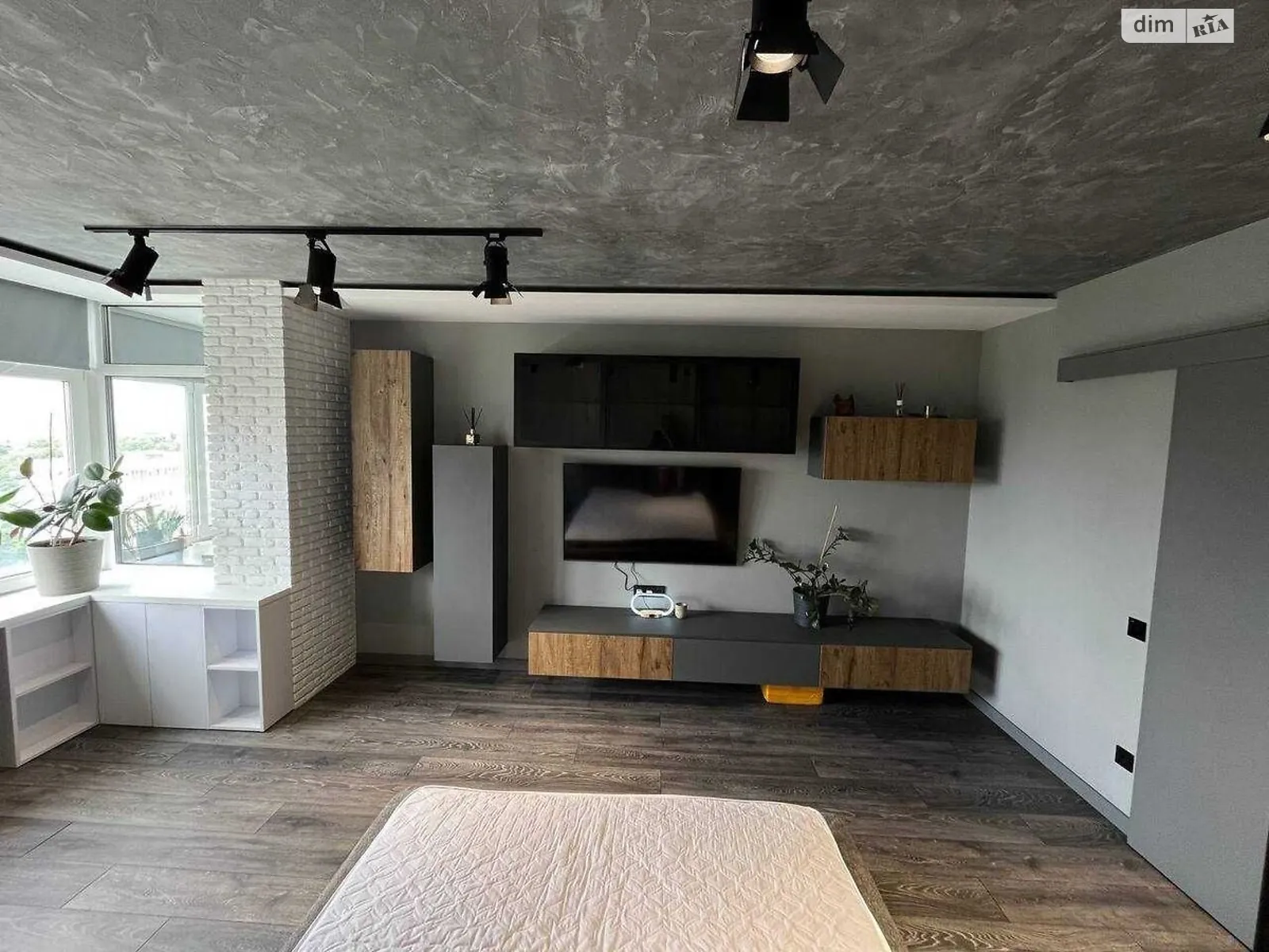 Продається 1-кімнатна квартира 56 кв. м у, цена: 150000 $ - фото 1