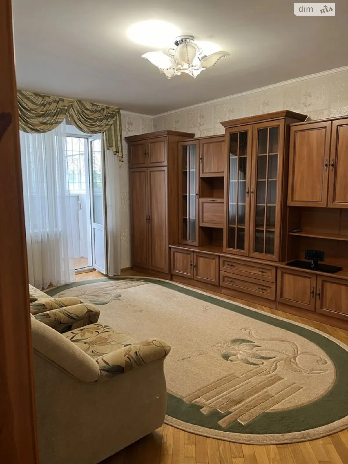Сдается в аренду 3-комнатная квартира 82 кв. м в Киеве, пл. Святошинская, 1 - фото 1