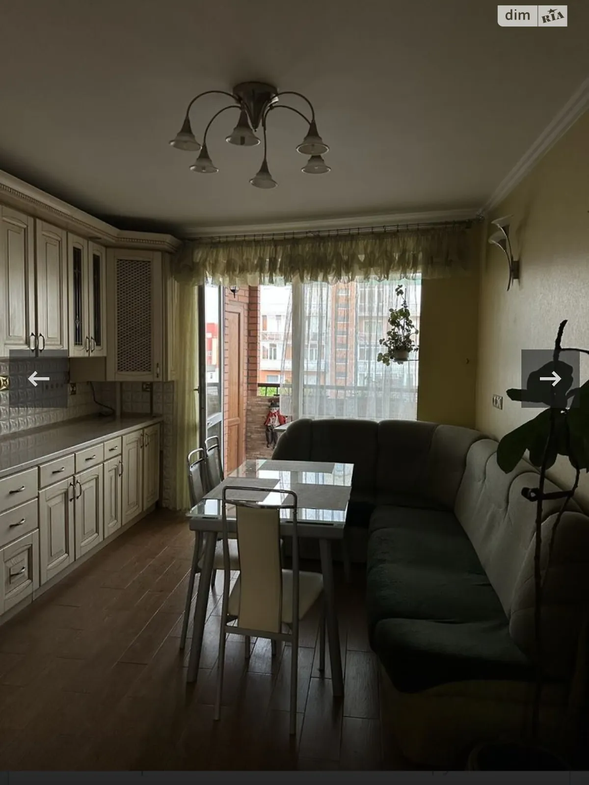 2-комнатная квартира 72 кв. м в Тернополе, ул. Госпитальная - фото 1