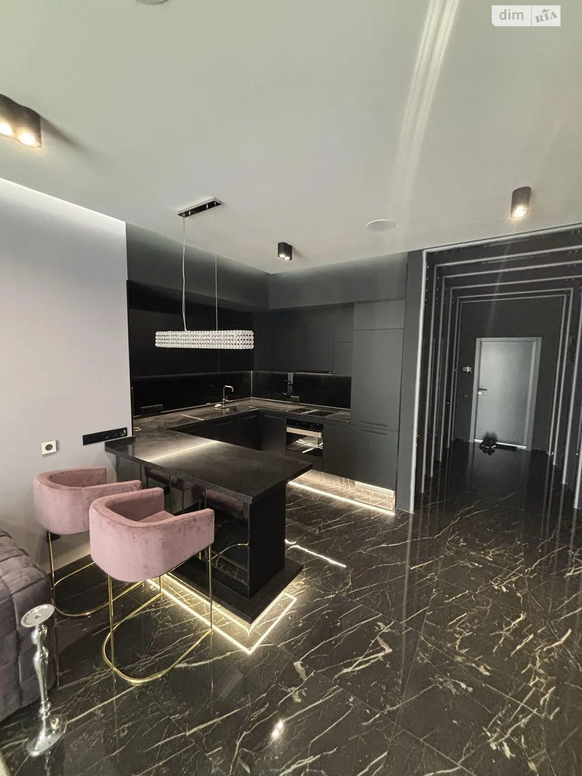 Продается 2-комнатная квартира 65 кв. м в Киеве, ул. Саксаганского - фото 1