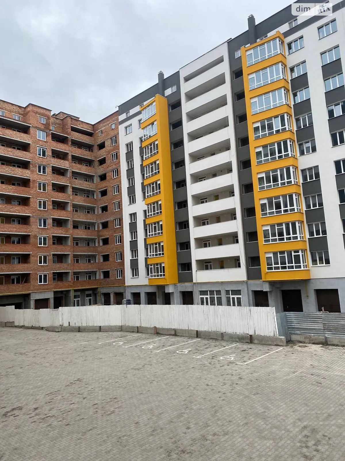 Продається 1-кімнатна квартира 52 кв. м у Хмельницькому, вул. Степана Бандери, 30/1 - фото 1