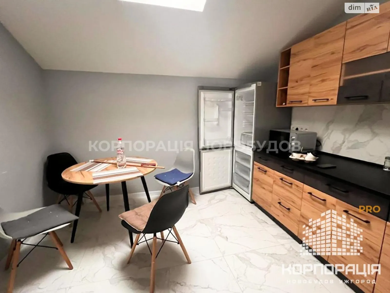 Здається в оренду 1-кімнатна квартира 39 кв. м у Ужгороді, вул. Університетська - фото 1