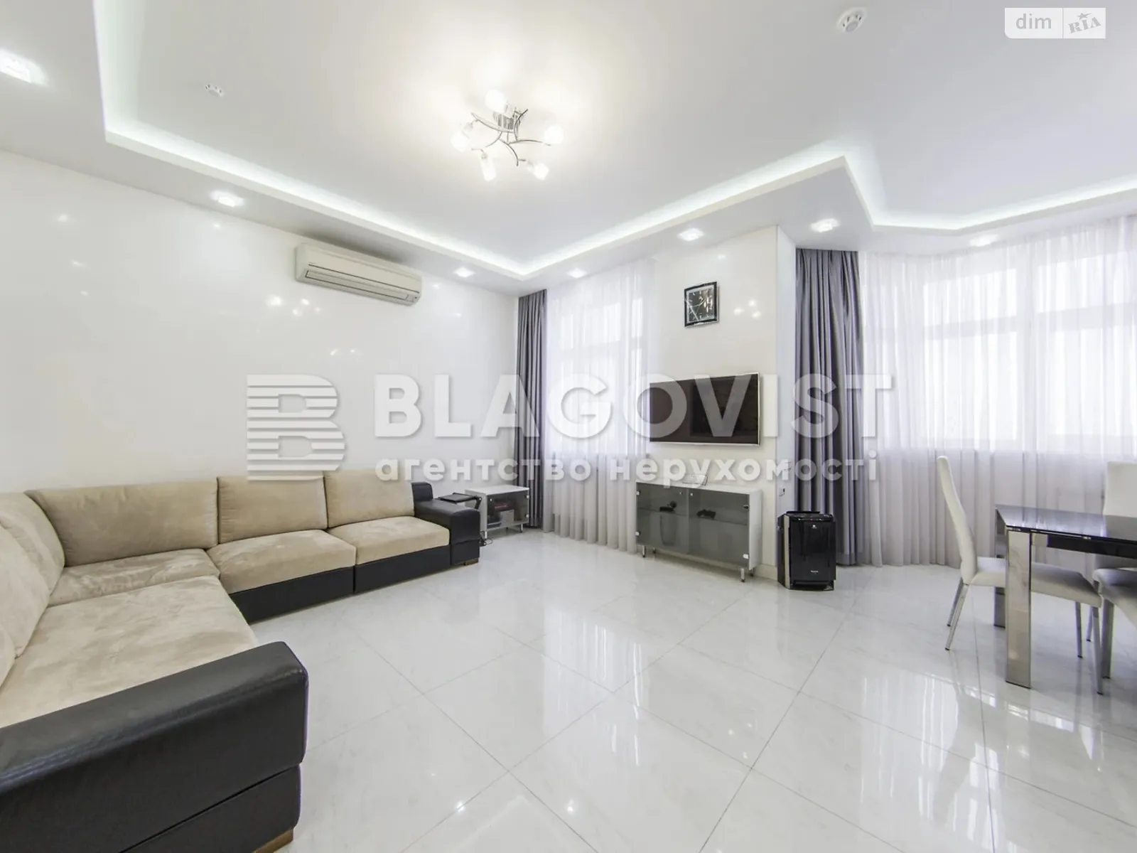 Продается 4-комнатная квартира 175 кв. м в Киеве, пл. Соломянская, 15А - фото 1