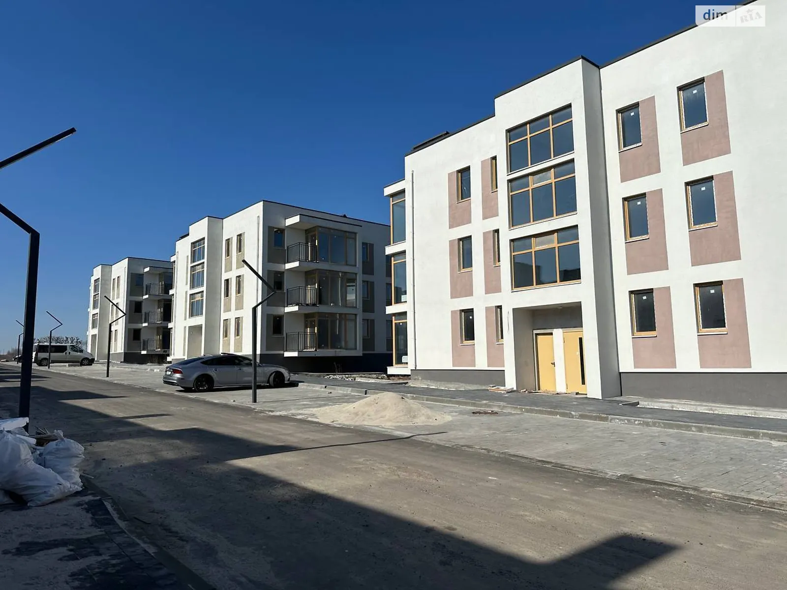 Продается 1-комнатная квартира 37.5 кв. м в Ровно, ул. Гармонии, 21 - фото 1