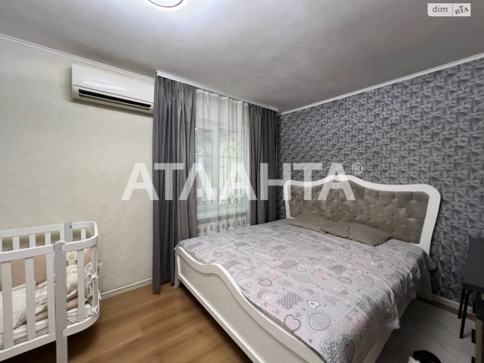 Продается 1-комнатная квартира 31.9 кв. м в Одессе, ул. Академика Филатова - фото 1