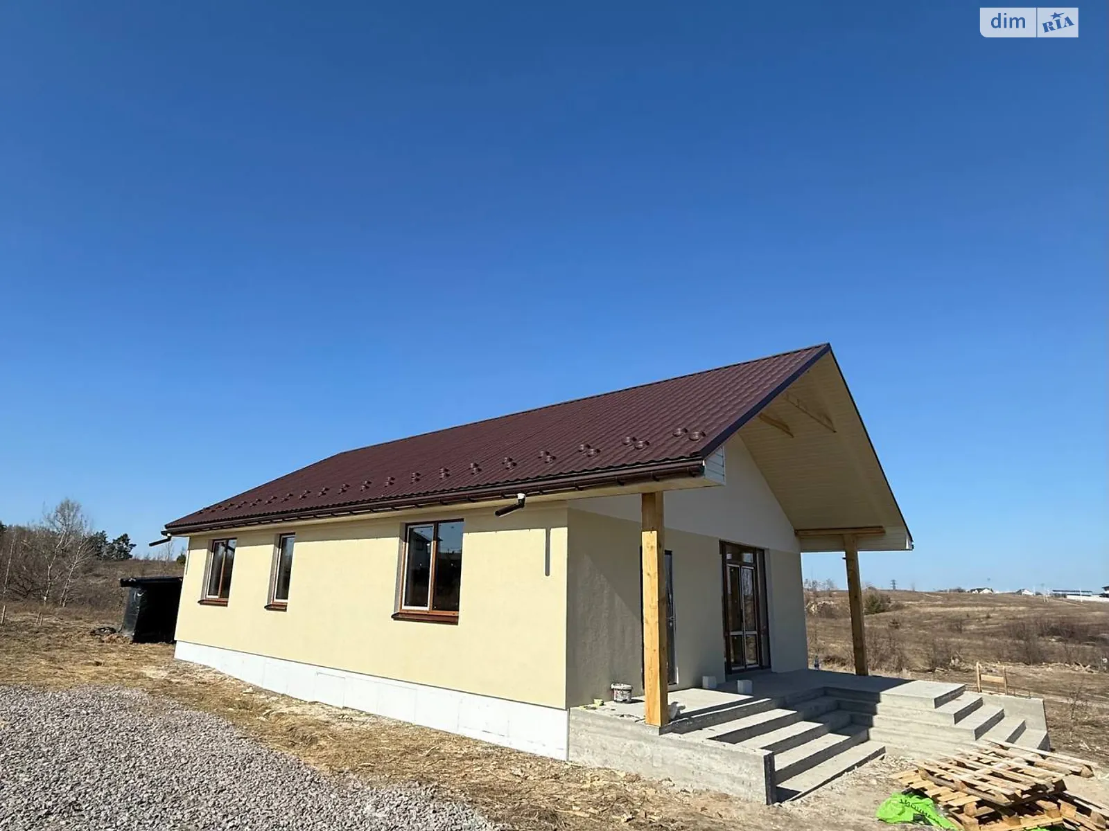 Продается одноэтажный дом 100 кв. м с участком, цена: 95000 $ - фото 1