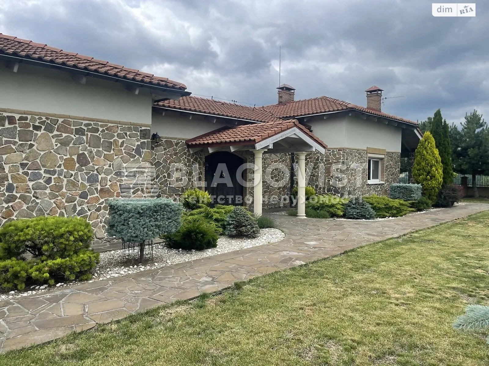 Продается одноэтажный дом 163 кв. м с балконом, цена: 445000 $ - фото 1