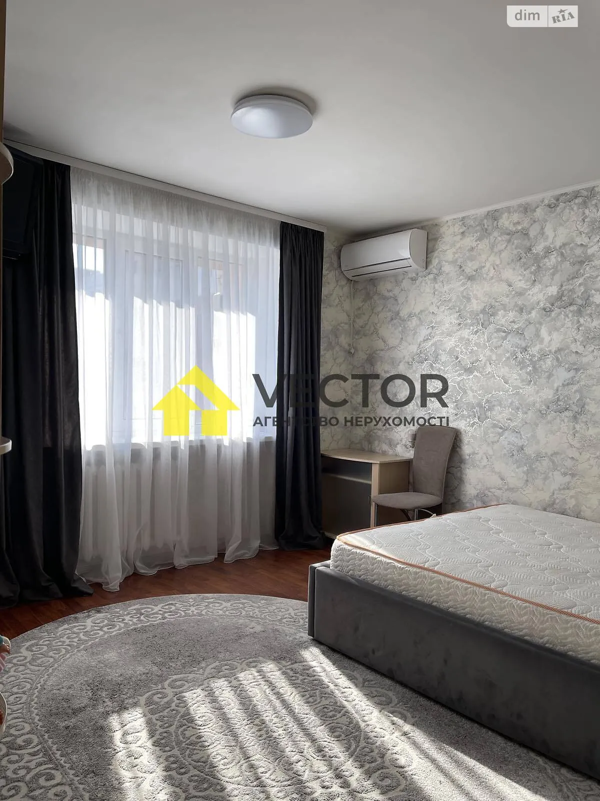 Продається 2-кімнатна квартира 62 кв. м у Полтаві, вул. Бідного Олександра - фото 1