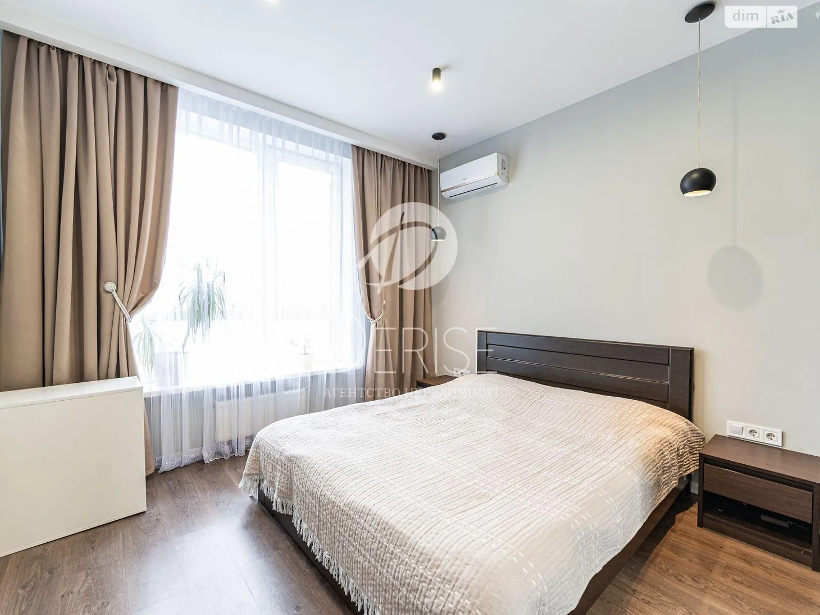 Продается 2-комнатная квартира 62 кв. м в Киеве, ул. Каменская, 6 - фото 1