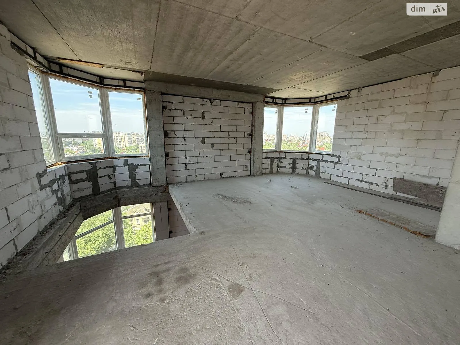 Продается 4-комнатная квартира 159 кв. м в Одессе, пер. Компасный, 1А - фото 1