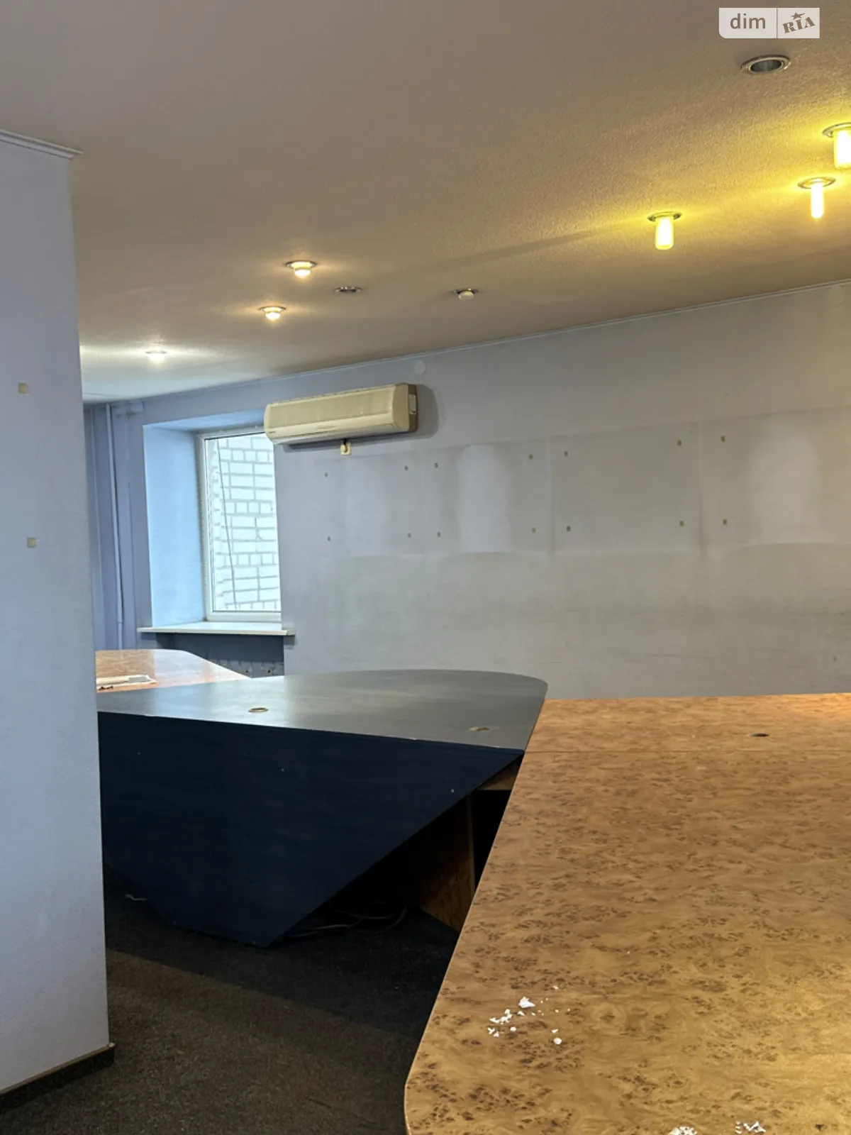 Продается 3-комнатная квартира 70 кв. м в Днепре, ул. Рабочая, 160 - фото 1