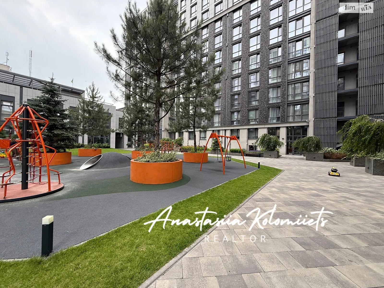 Продається 3-кімнатна квартира 91 кв. м у Дніпрі, вул. Короленка - фото 1
