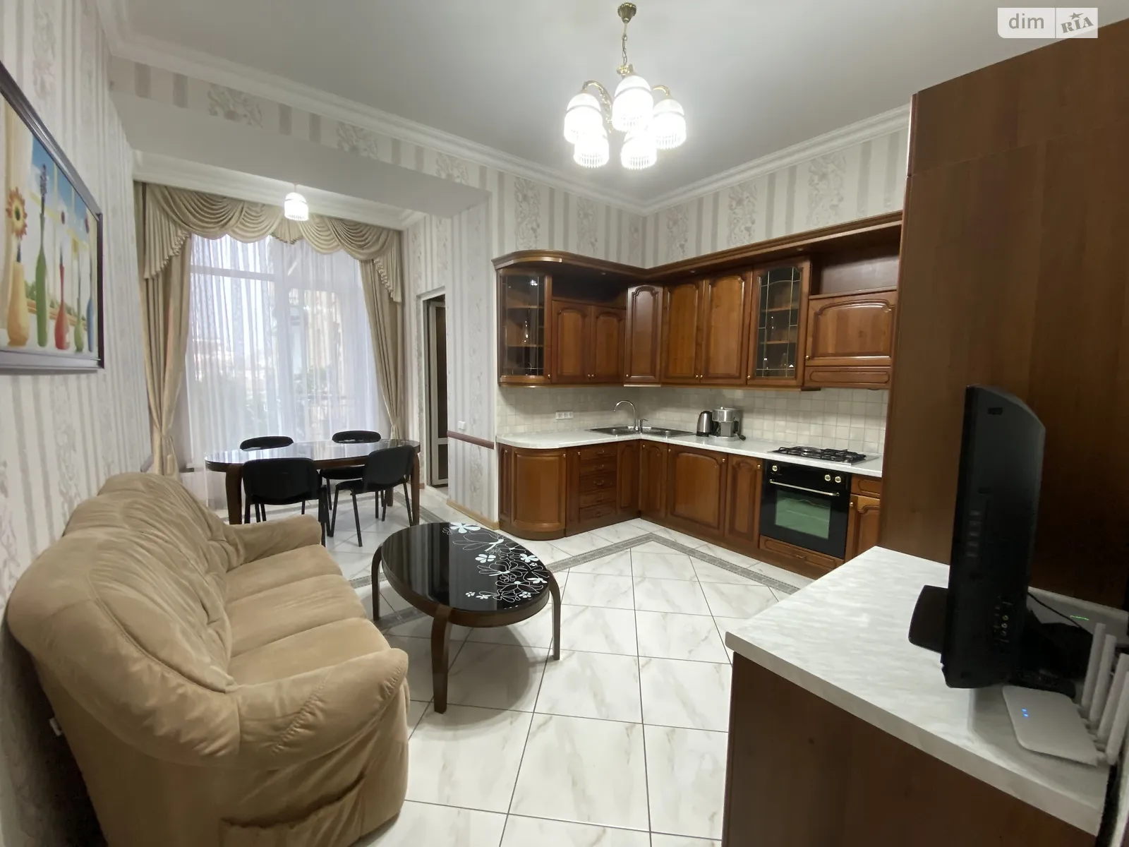 Сдается в аренду 4-комнатная квартира 127 кв. м в Киеве, ул. Ярославов Вал, 14Г - фото 1