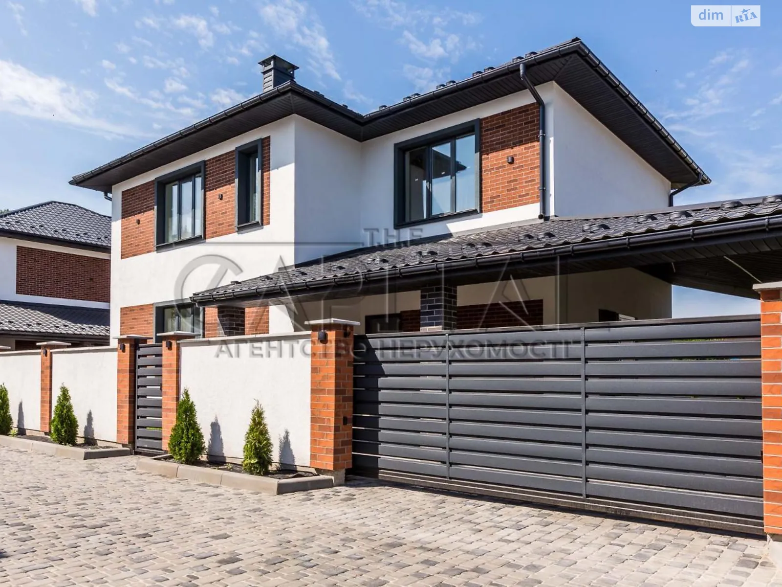 Продается дом на 2 этажа 190 кв. м с участком, цена: 145000 $ - фото 1