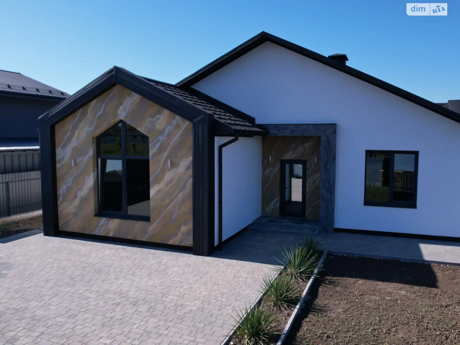 Продается одноэтажный дом 125 кв. м с балконом, цена: 120000 $ - фото 1