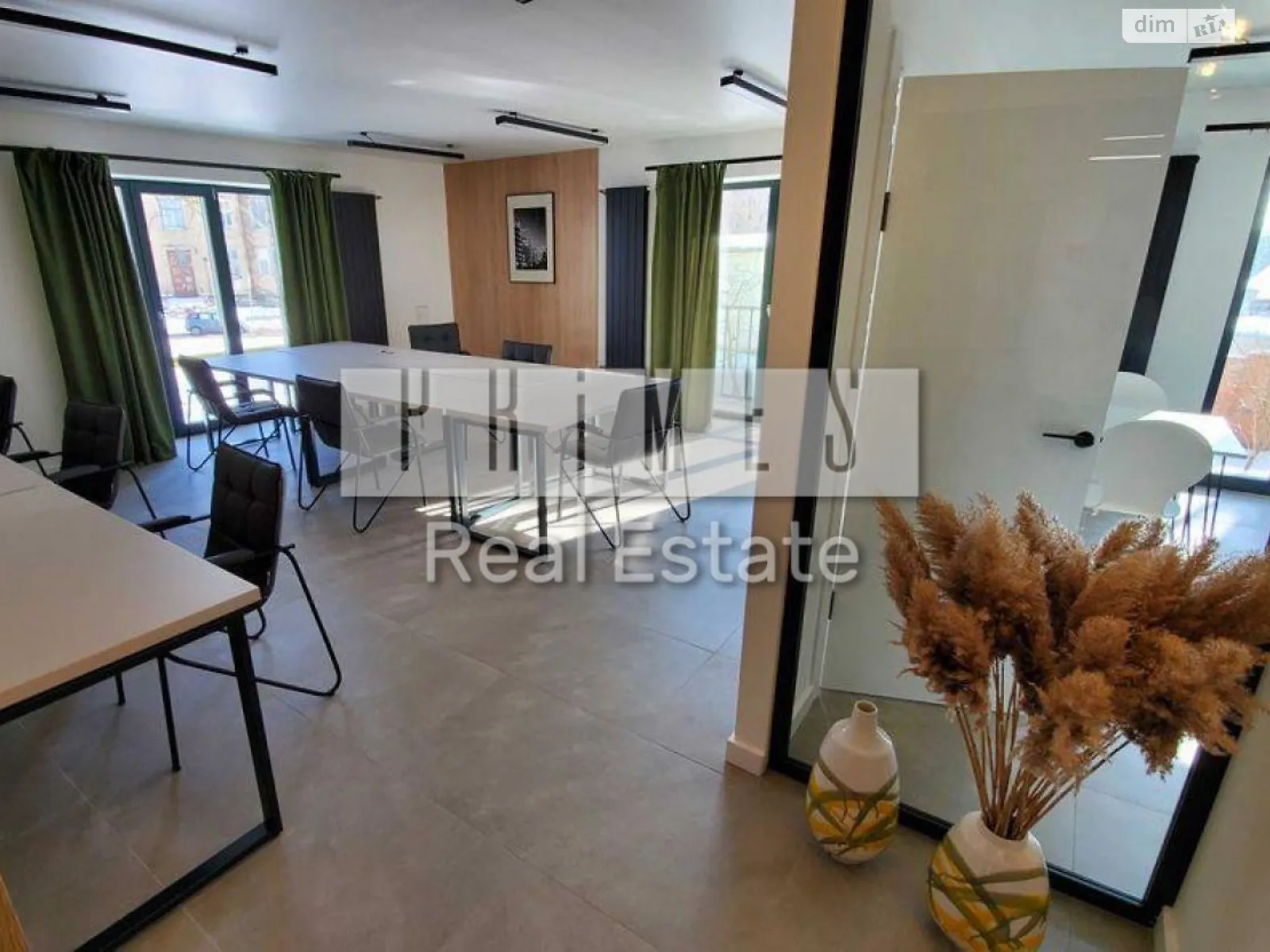 Здається в оренду офіс 95 кв. м в бізнес-центрі, цена: 2000 $ - фото 1