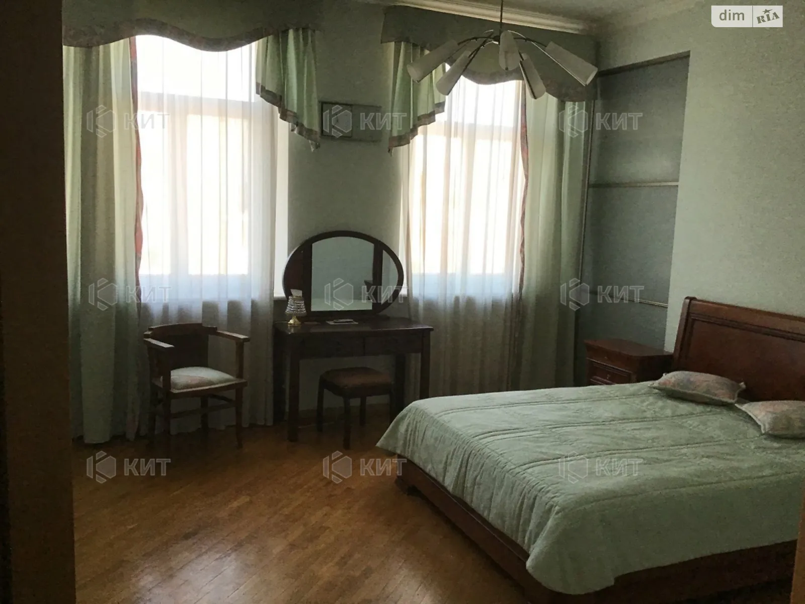 Продается 4-комнатная квартира 205 кв. м в Харькове, въезд Немецкий(Пушкинский), 5 - фото 1