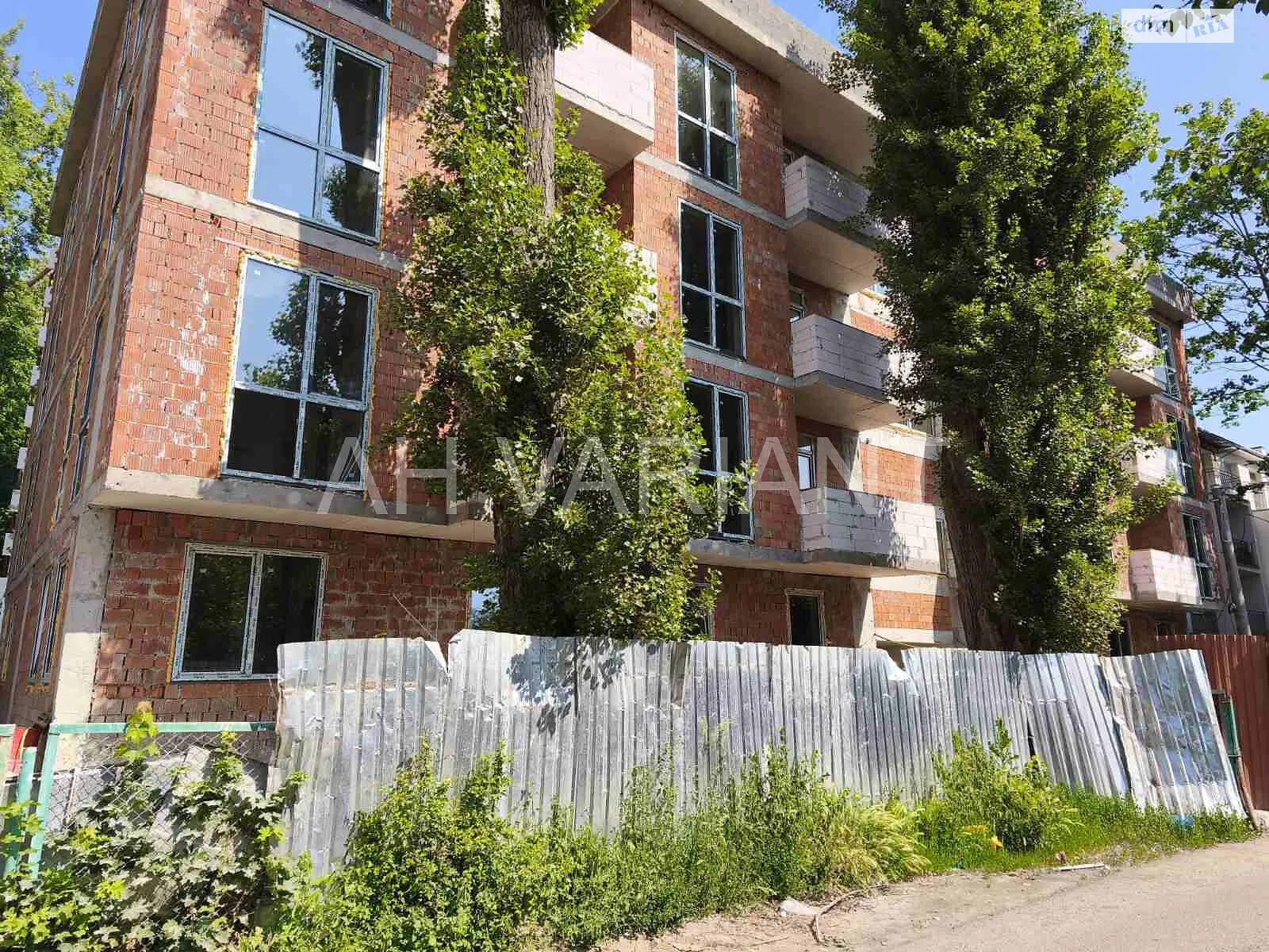 Продається 1-кімнатна квартира 39 кв. м у Ужгороді, вул. Тихого - фото 1