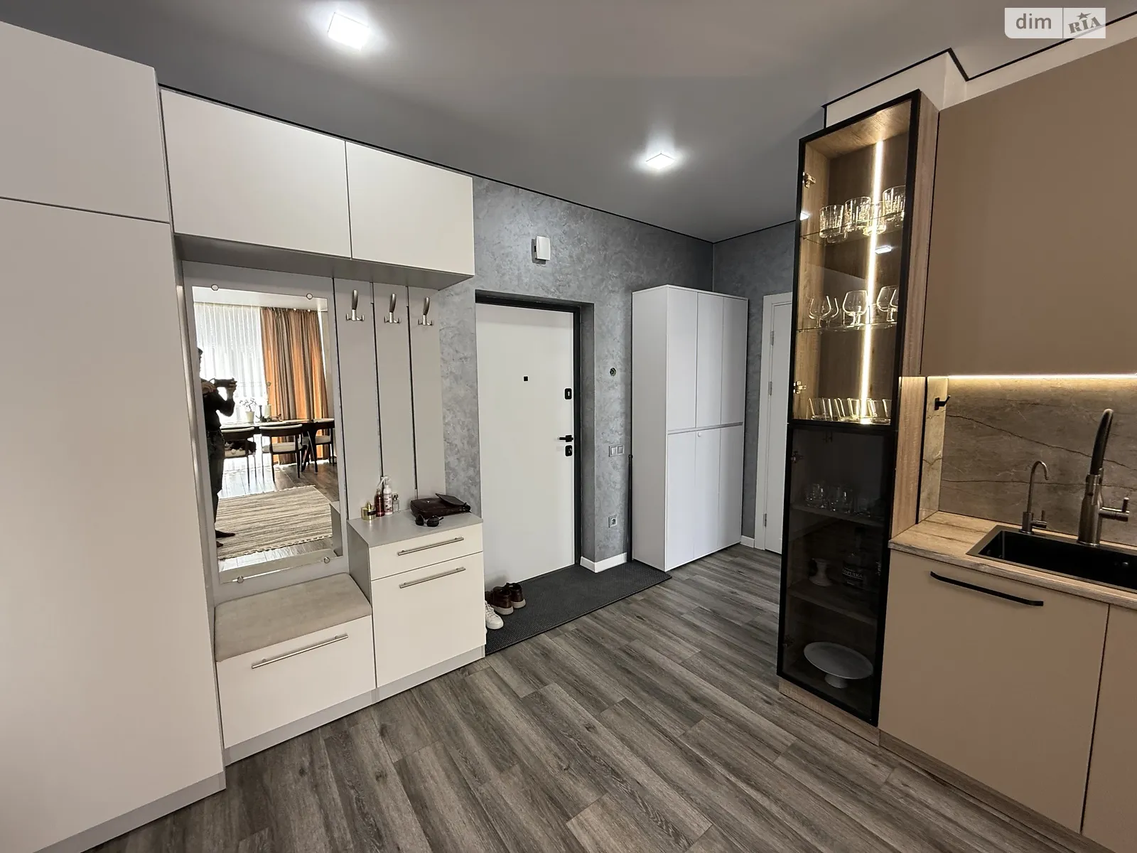 Продается 2-комнатная квартира 68 кв. м в Годилове, ул. Черновола, 30 - фото 1