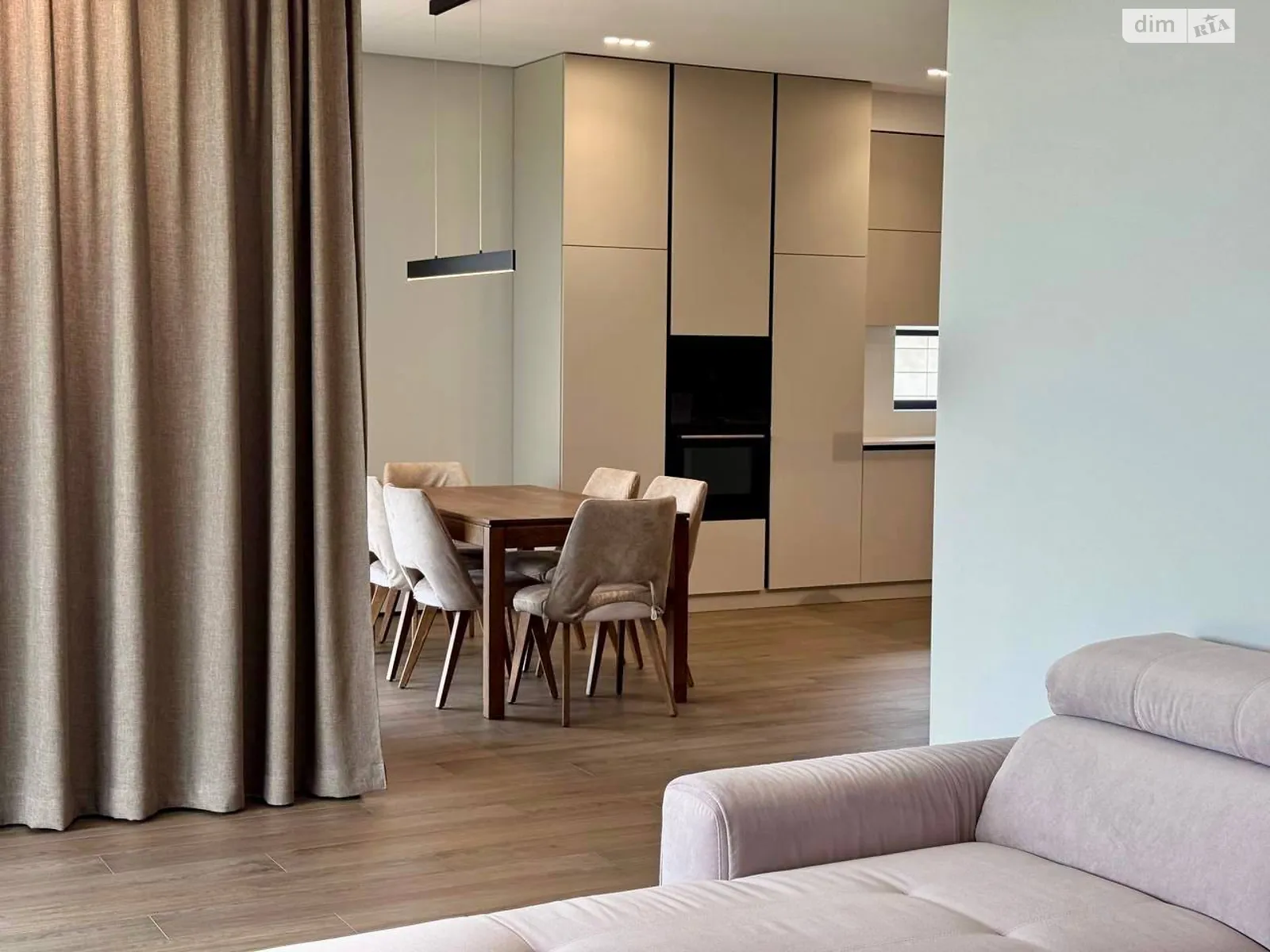 Продается дом на 2 этажа 192 кв. м с бассейном, цена: 480000 $ - фото 1