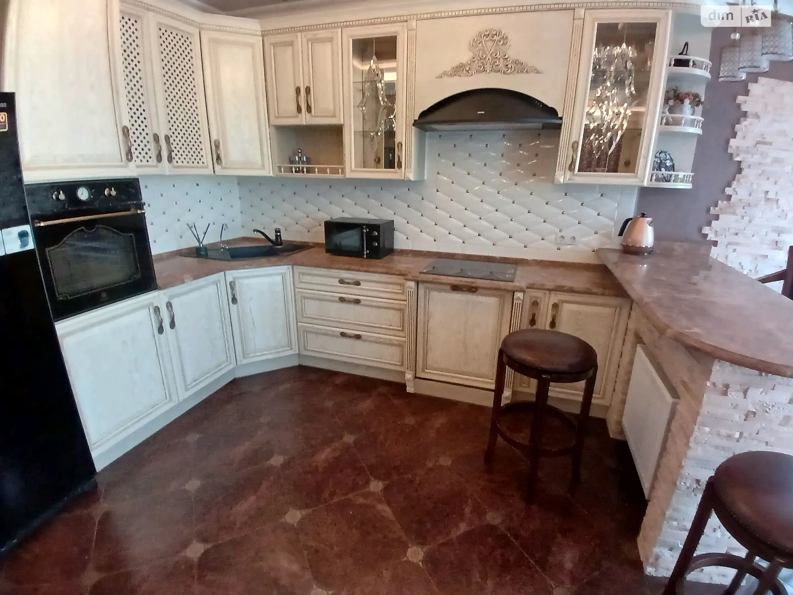 Продається 2-кімнатна квартира 85 кв. м у Києві, вул. Регенераторна, 4-17 - фото 1