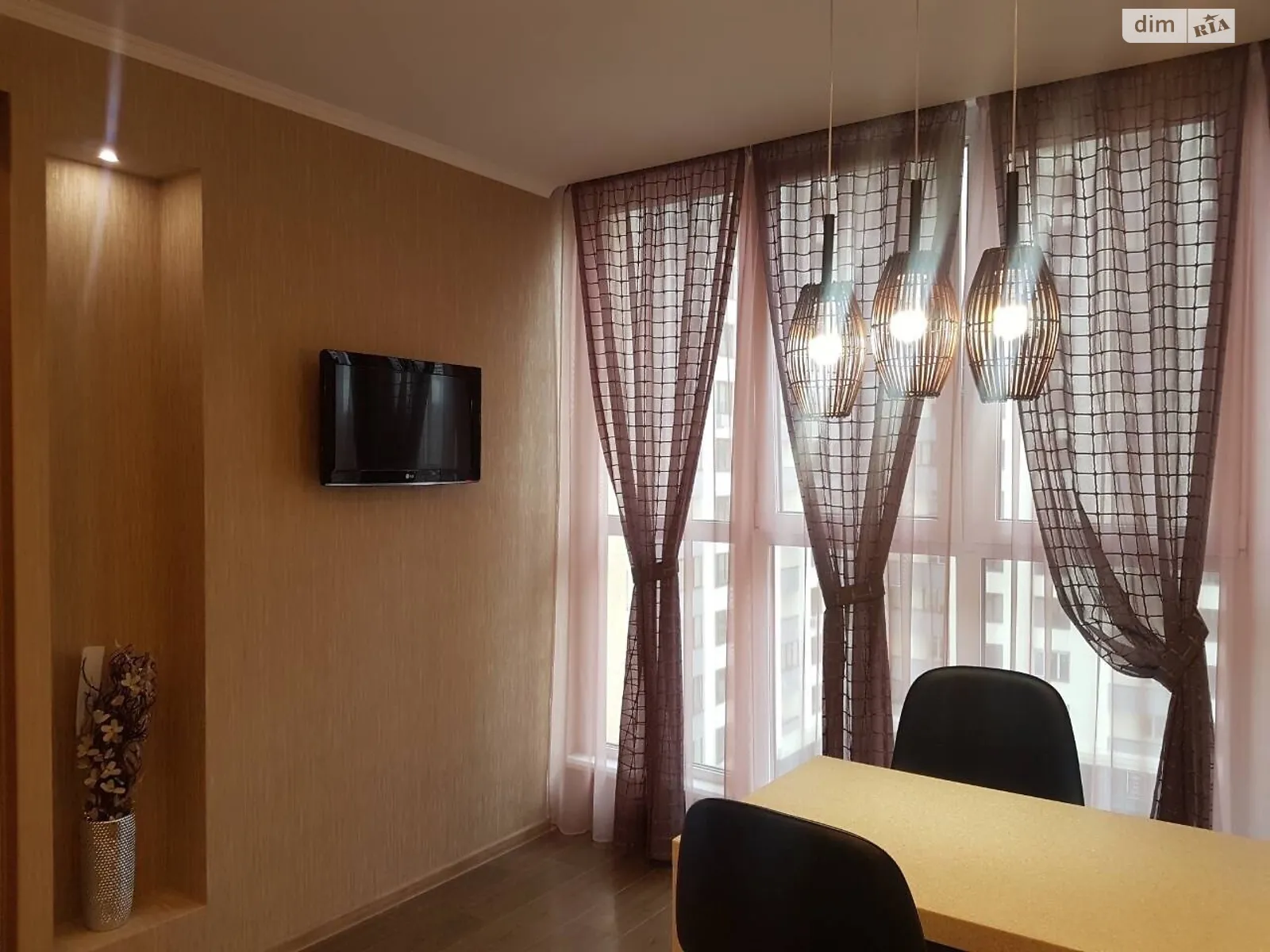 Сдается в аренду 1-комнатная квартира 46 кв. м в Киеве, ул. Самойло Кошки(Маршала Конева), 10/1 - фото 1