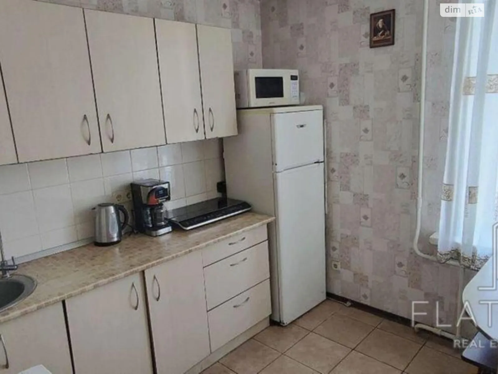 Продается 1-комнатная квартира 42.8 кв. м в Киеве, ул. Митрополита Андрея Шептицкого, 7 - фото 1
