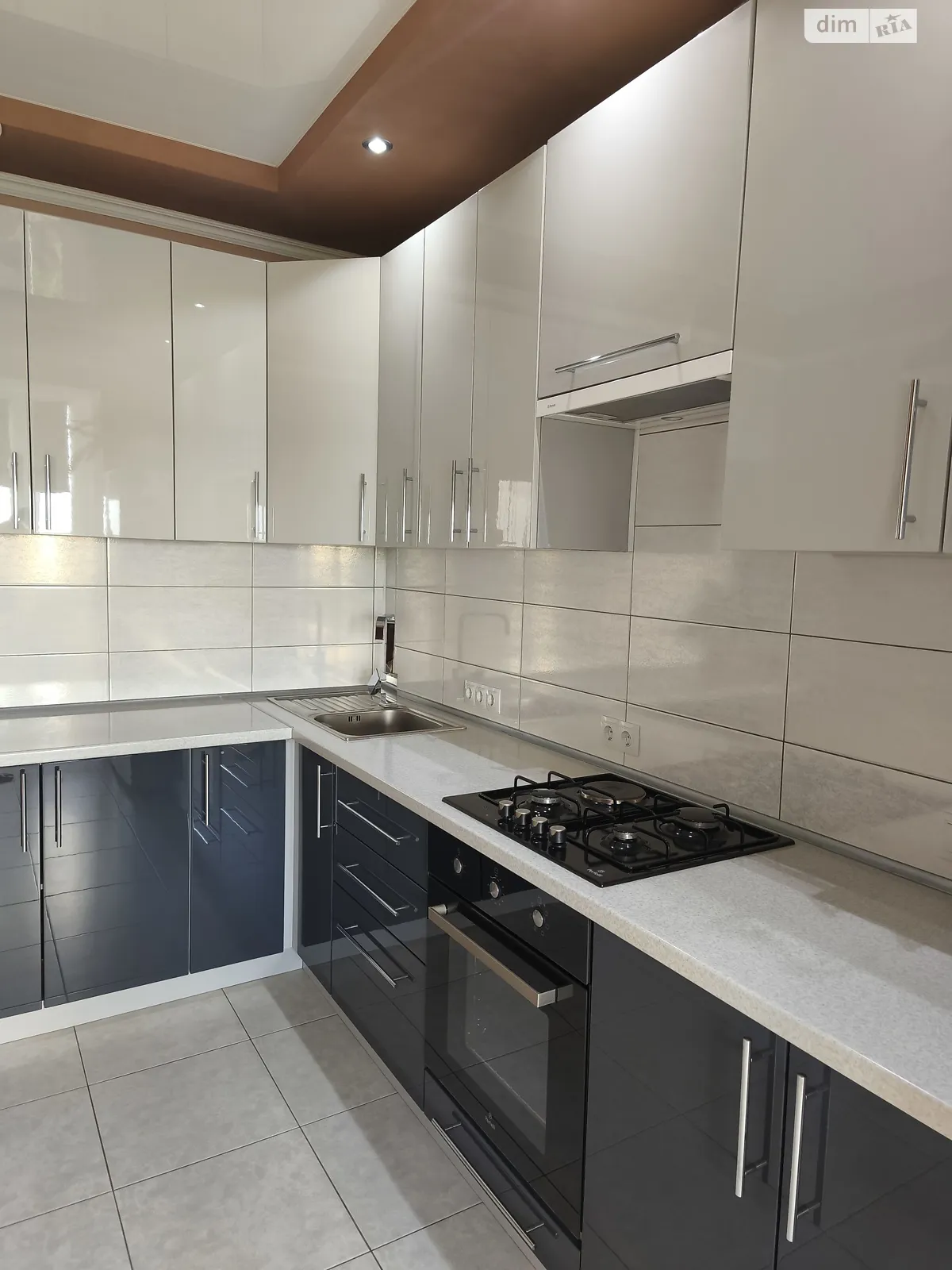 2-кімнатна квартира 61.3 кв. м у Тернополі, вул. Будного Степана, 28 - фото 1